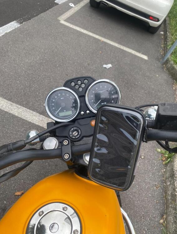 Moto Guzzi V7 II Stone (2015 - 17) (5)