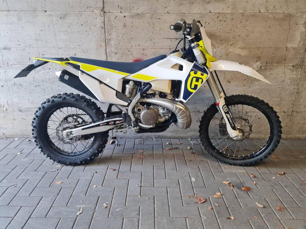 Husqvarna TE 300i (2023)