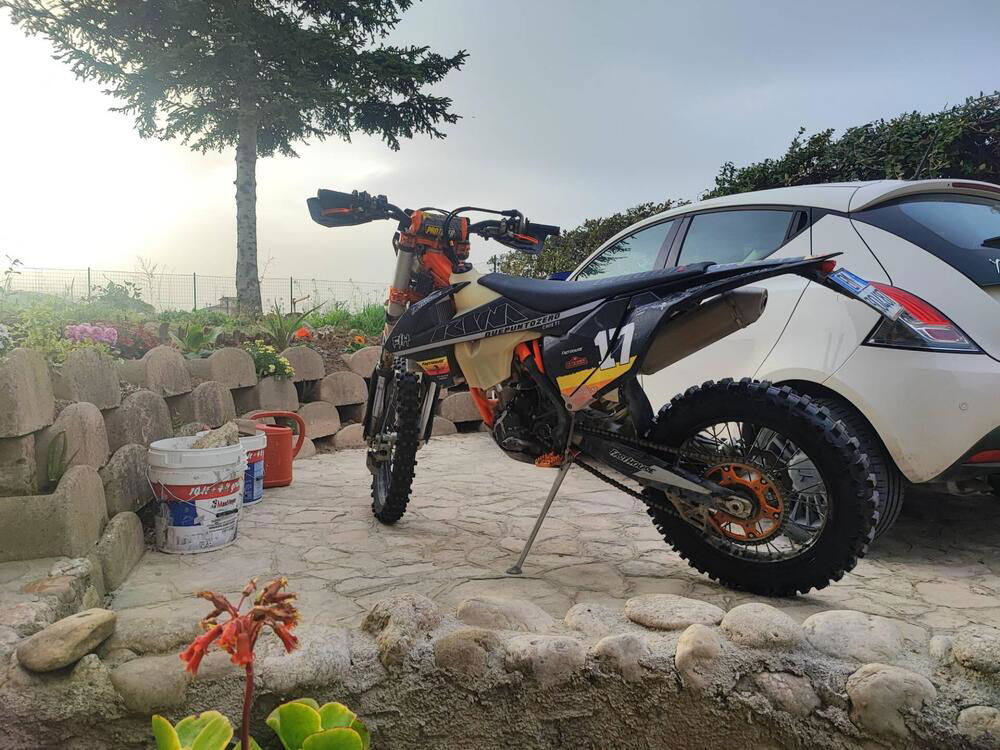 KTM EXC 350 F Six Days (2019) (2)