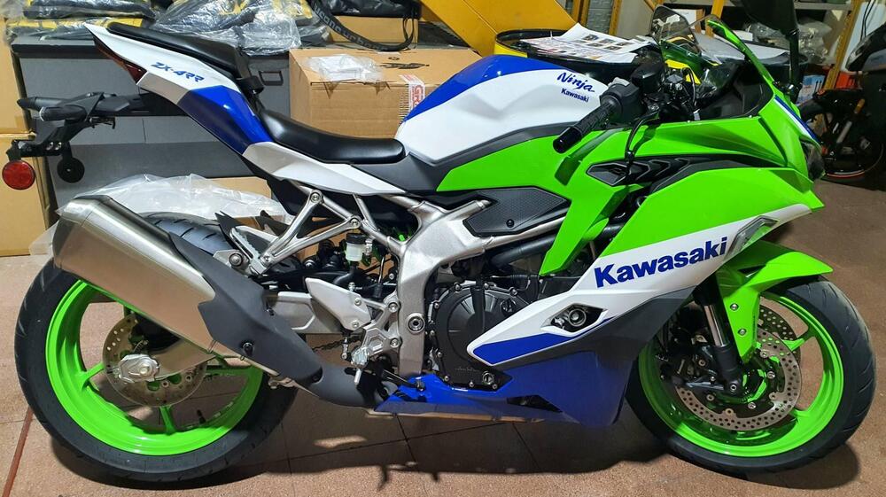 Kawasaki Ninja ZX-4RR 40th Anniversay Edition (2024) (2)