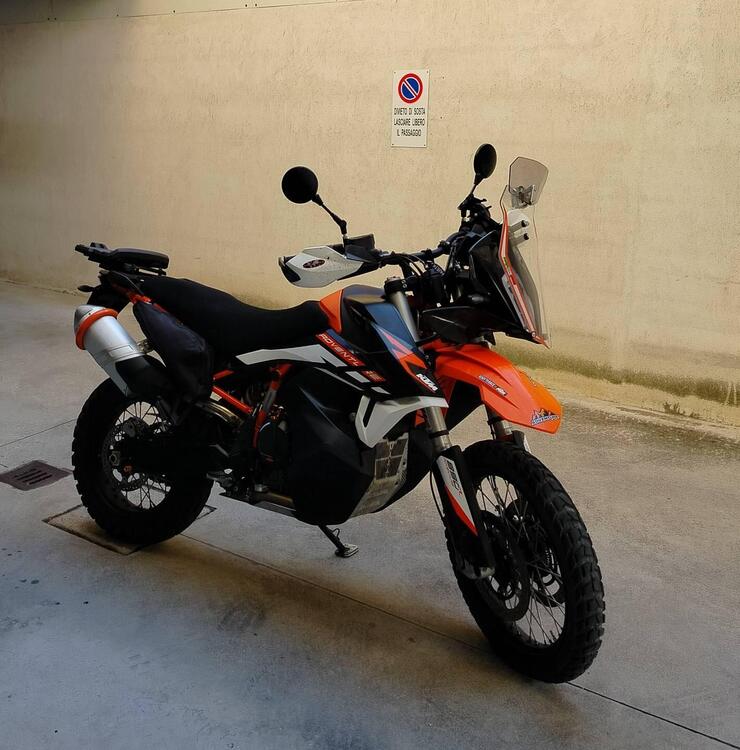 KTM 890 Adventure R (2022)