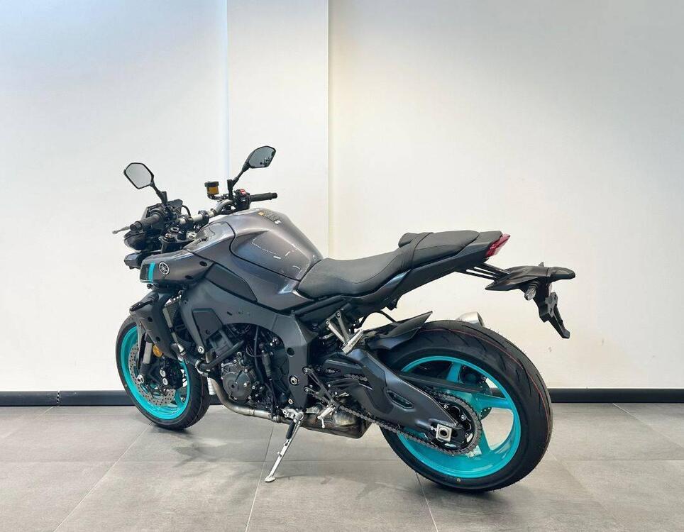 Yamaha MT-10 (2022 - 24) (3)