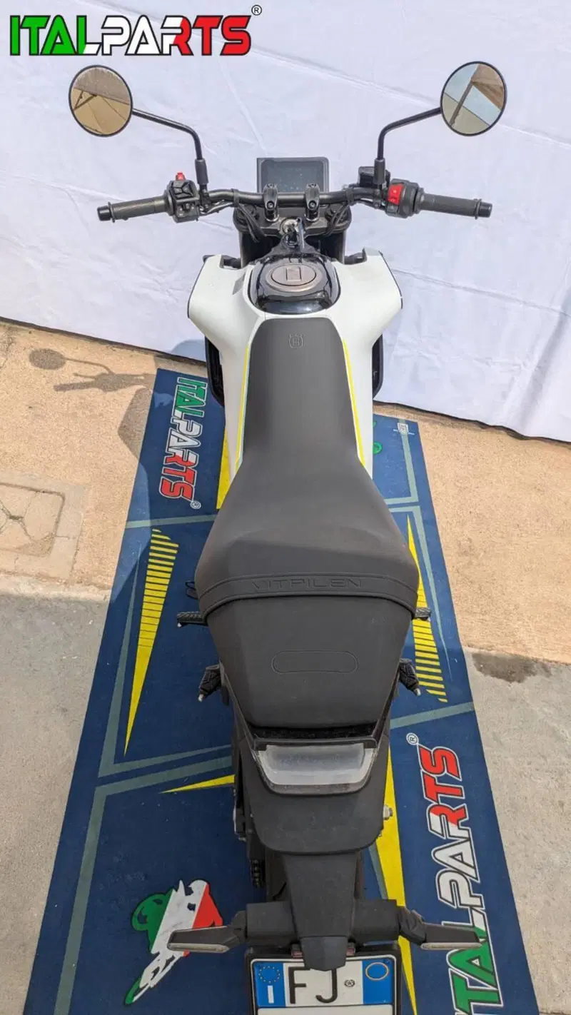 Husqvarna Vitpilen 125 (2024 - 26) (4)
