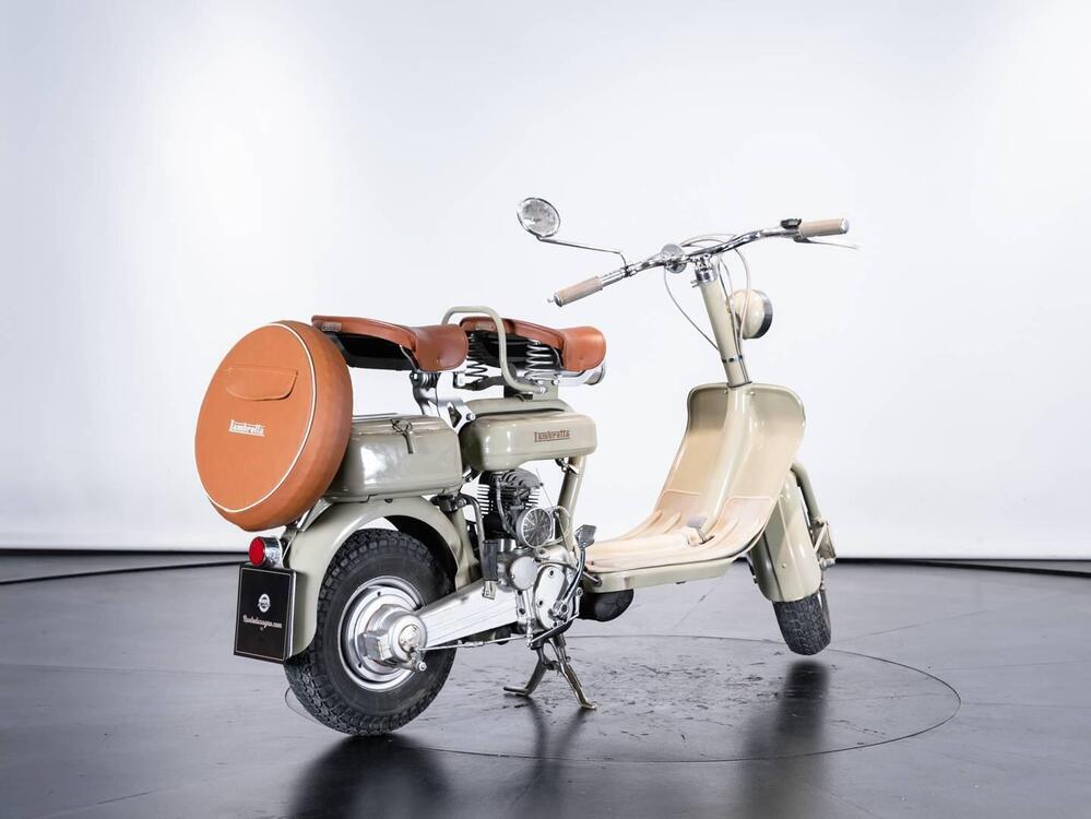 Innocenti LAMBRETTA 125 D (4)