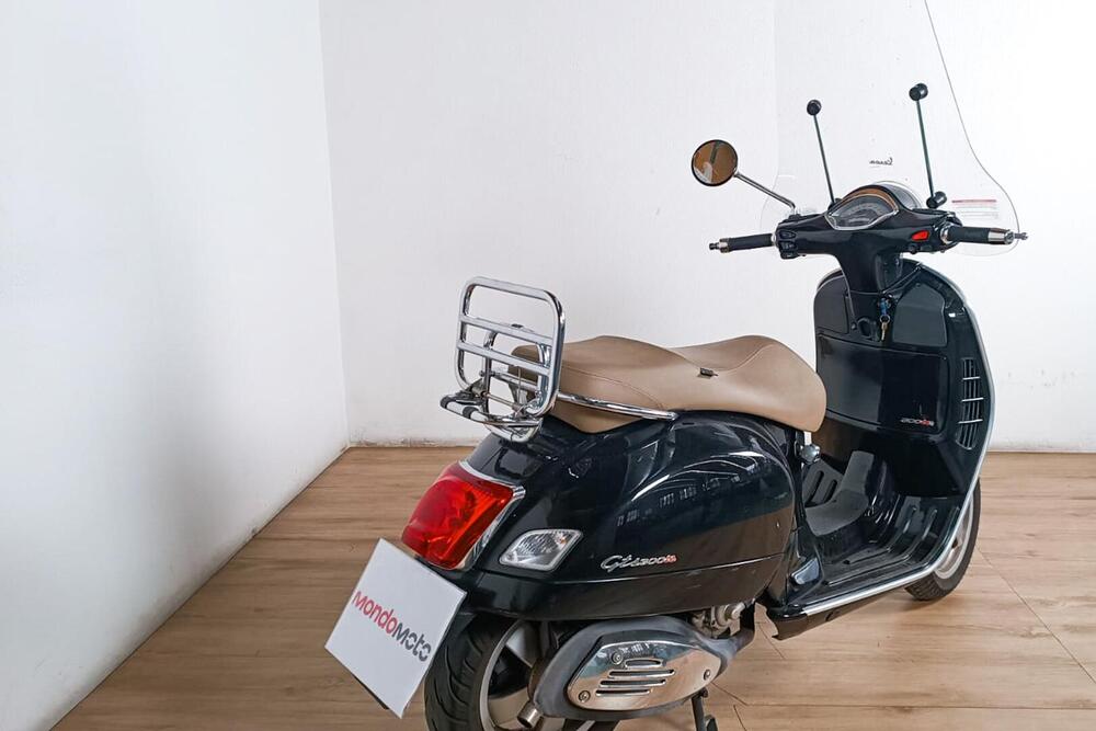 Vespa GTS 300 ABS (2014 - 16) (3)