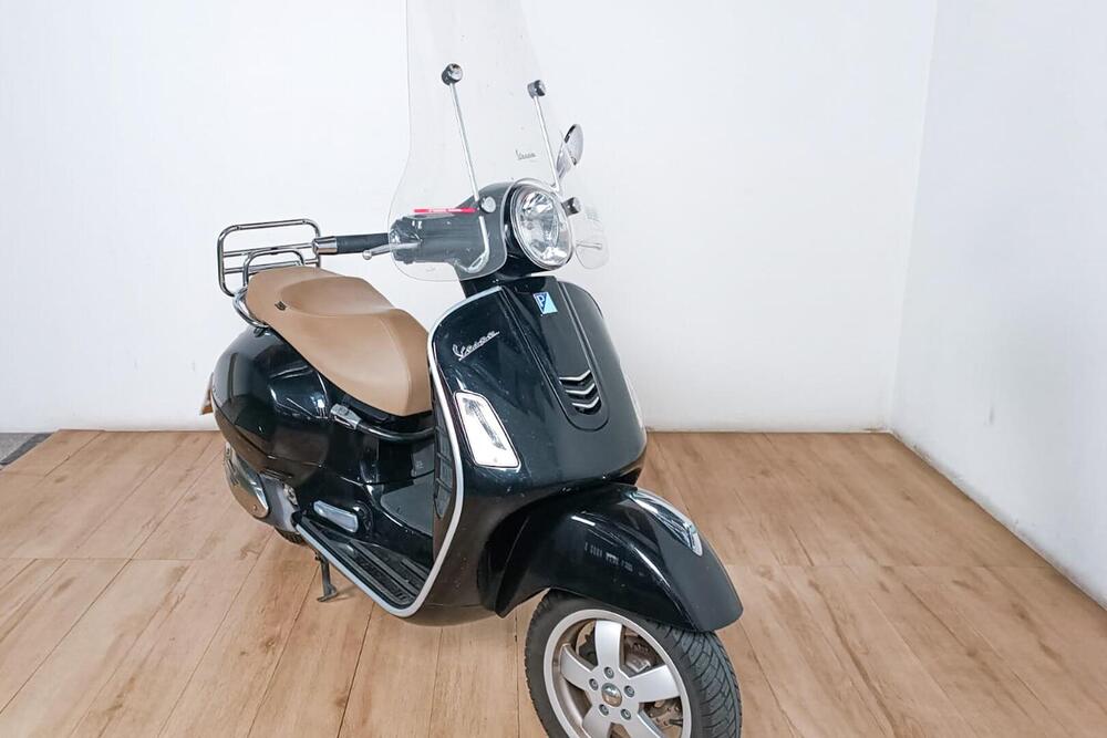 Vespa GTS 300 ABS (2014 - 16) (2)