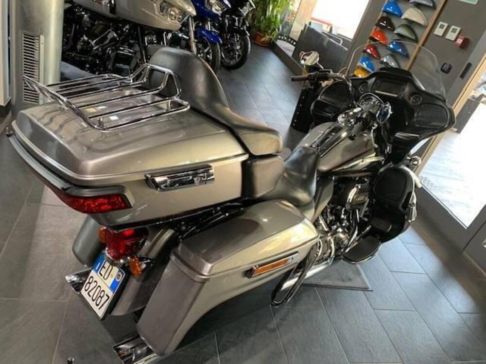 Harley-Davidson 107 Road Glide Ultra (2016) - FLRTU (4)