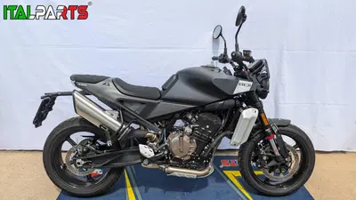 Husqvarna Svartpilen 801 (2024 - 26) usata