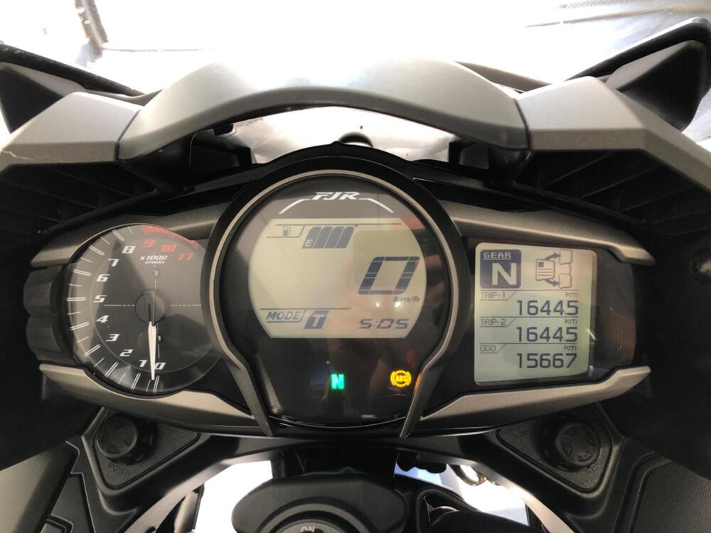 Yamaha FJR 1300 AE (2016 - 20) (2)