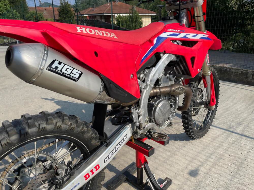 Honda CRF 250 R (2022) (2)