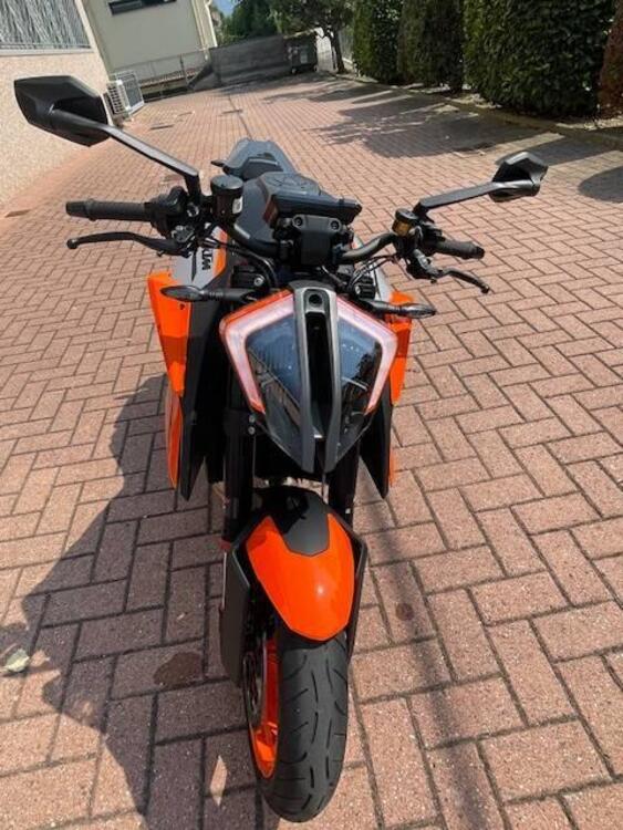 KTM 1290 Super Duke R (2022 - 23) (3)