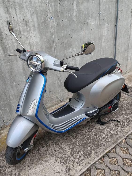 Vespa Vespa Elettrica 70 (2020 - 24) (2)