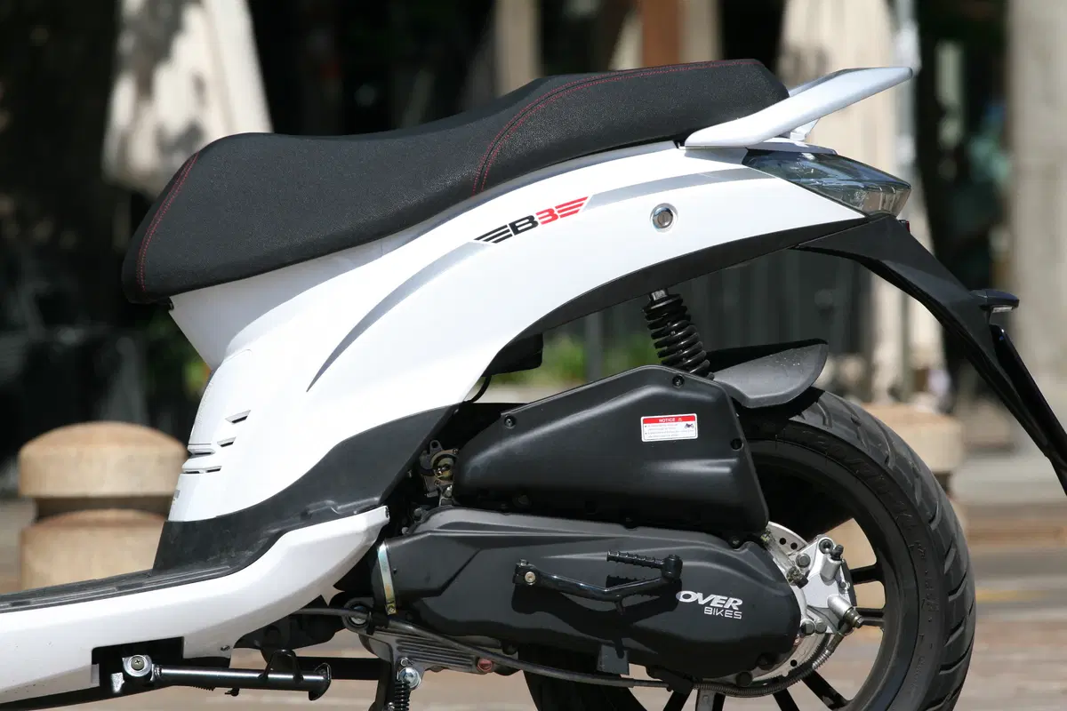 Overbikes B3 125 (17)