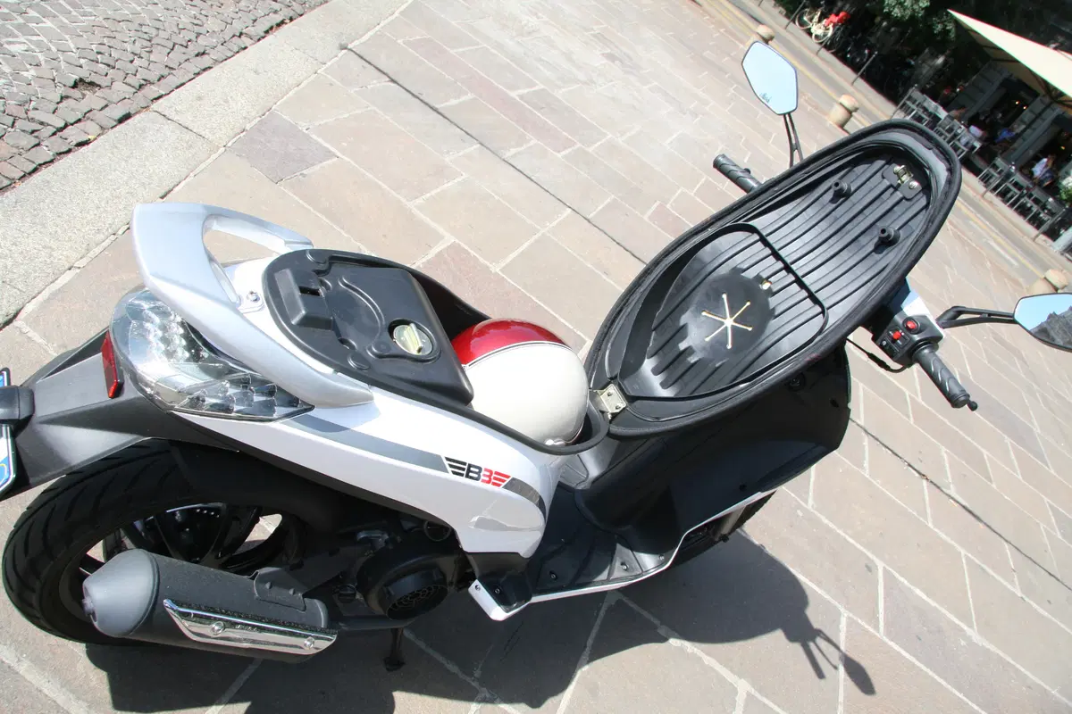 Overbikes B3 125 (30)