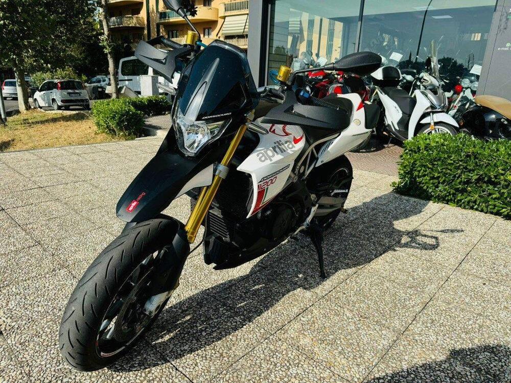 Aprilia Dorsoduro 1200 ABS (2012 - 15) (2)