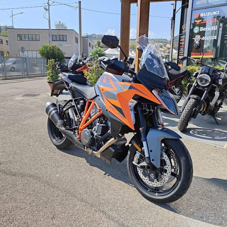 KTM 1290 Super Duke GT (2022 - 24) (4)