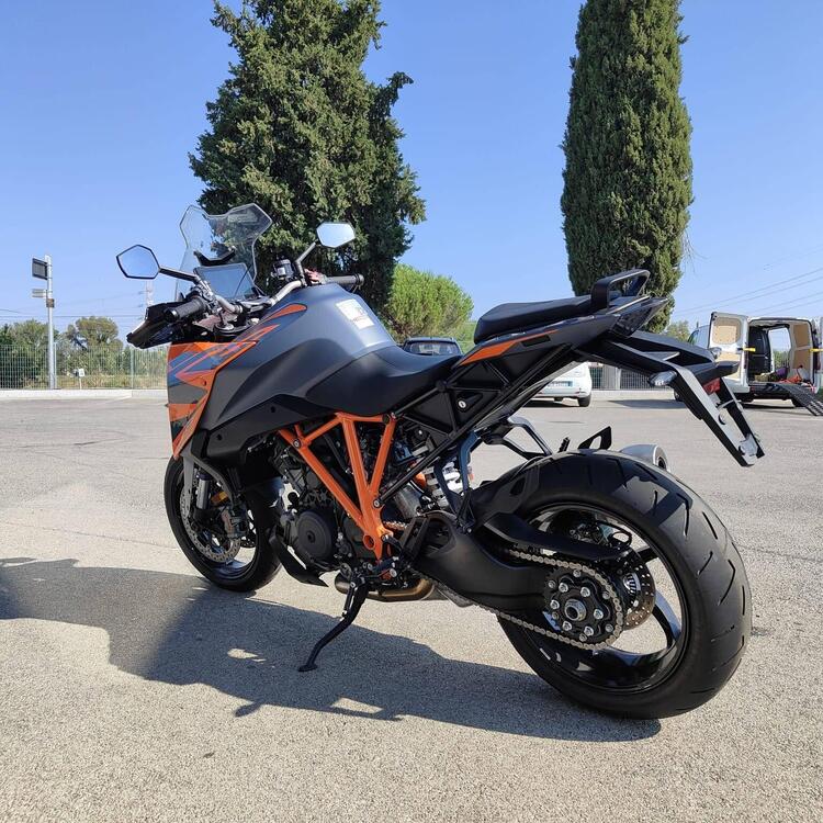 KTM 1290 Super Duke GT (2022 - 24) (3)