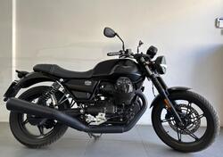 Moto Guzzi V7 Stone (2021 - 24) usata