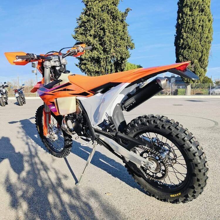 KTM EXC 250 TBI (2024) (5)