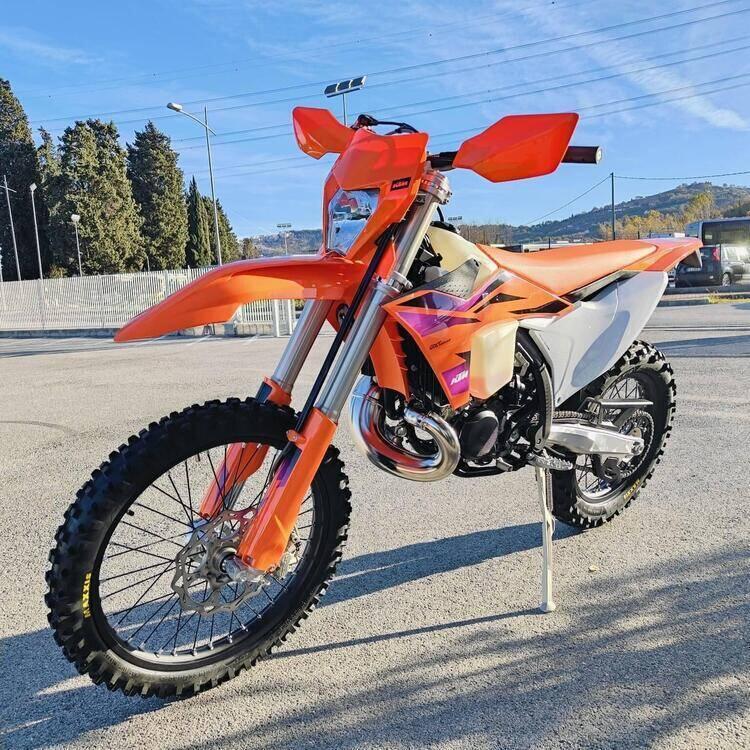 KTM EXC 250 TBI (2024) (3)