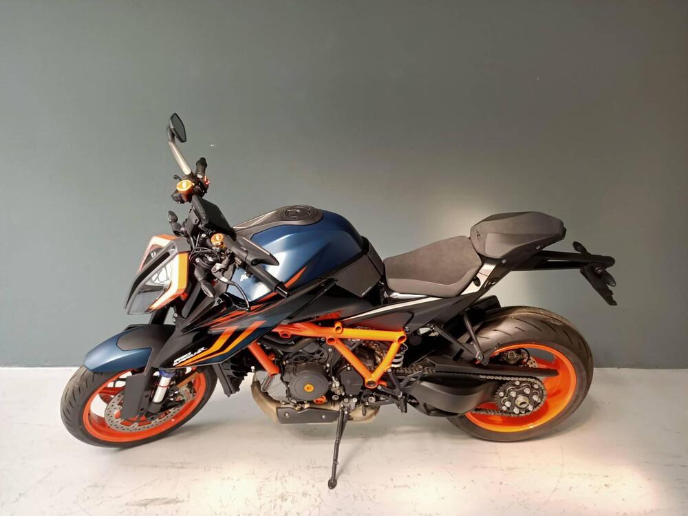 KTM 1290 Super Duke R Evo (2022 - 23) (2)