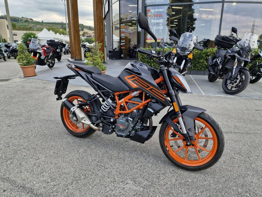 KTM 125 Duke (2021 - 23) (3)