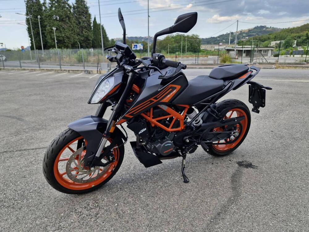 KTM 125 Duke (2021 - 23) (4)