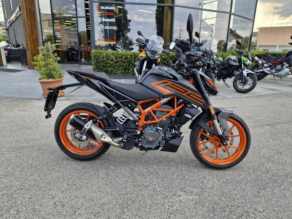 KTM 125 Duke (2021 - 23) (5)