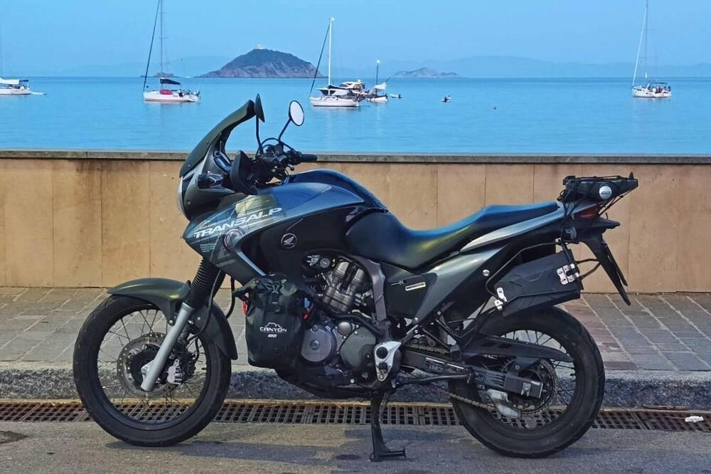 Honda Transalp XL 700 V (2007 - 2013) (2)