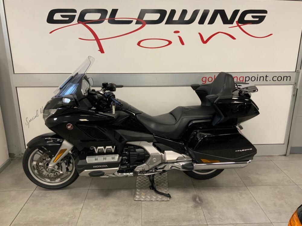 Honda GL 1800 Gold Wing Tour DTC (2018 - 20) (3)