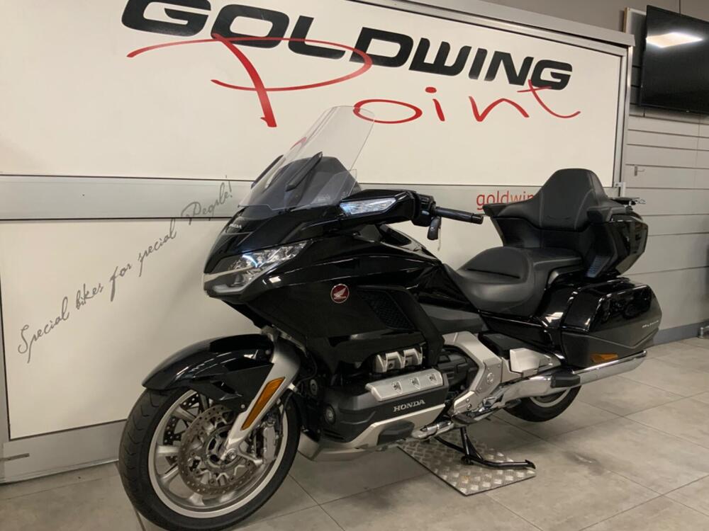 Honda GL 1800 Gold Wing Tour DTC (2018 - 20) (5)