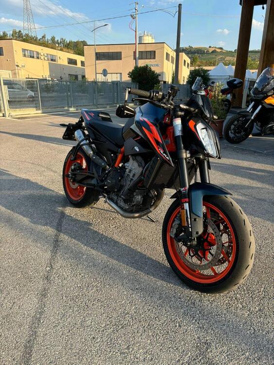 KTM 890 Duke R (2022 - 23) (5)