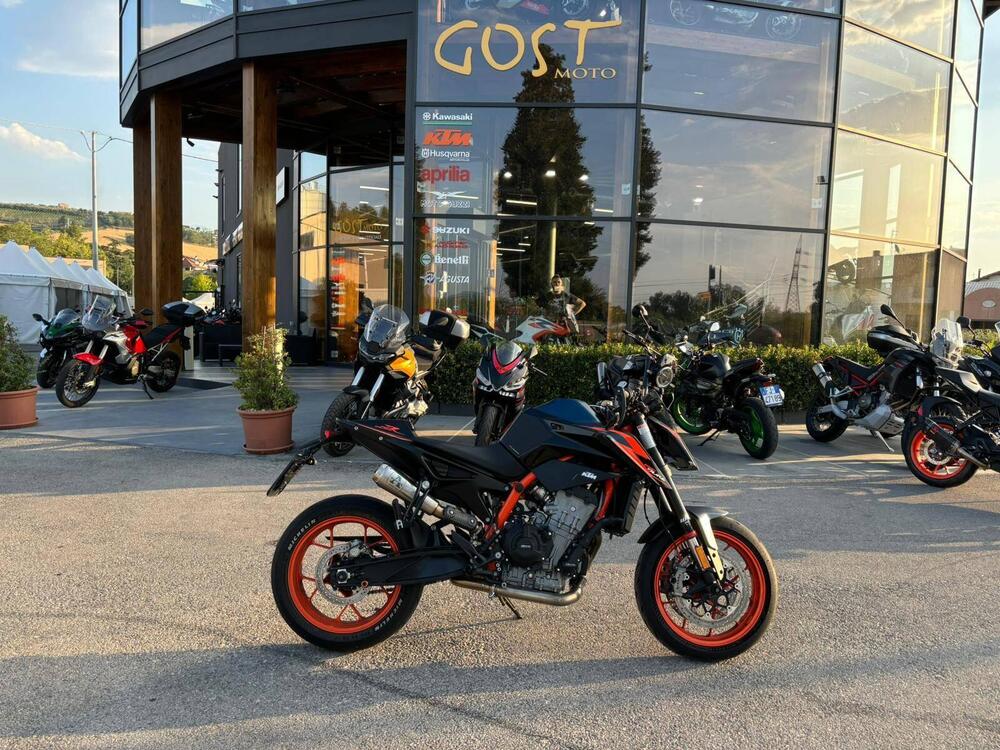 KTM 890 Duke R (2022 - 23)