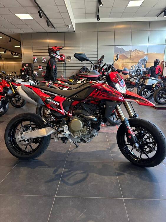 Ducati Hypermotard 698 Mono (2024) (3)