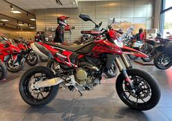 Ducati Hypermotard 698 Mono (2024) usata