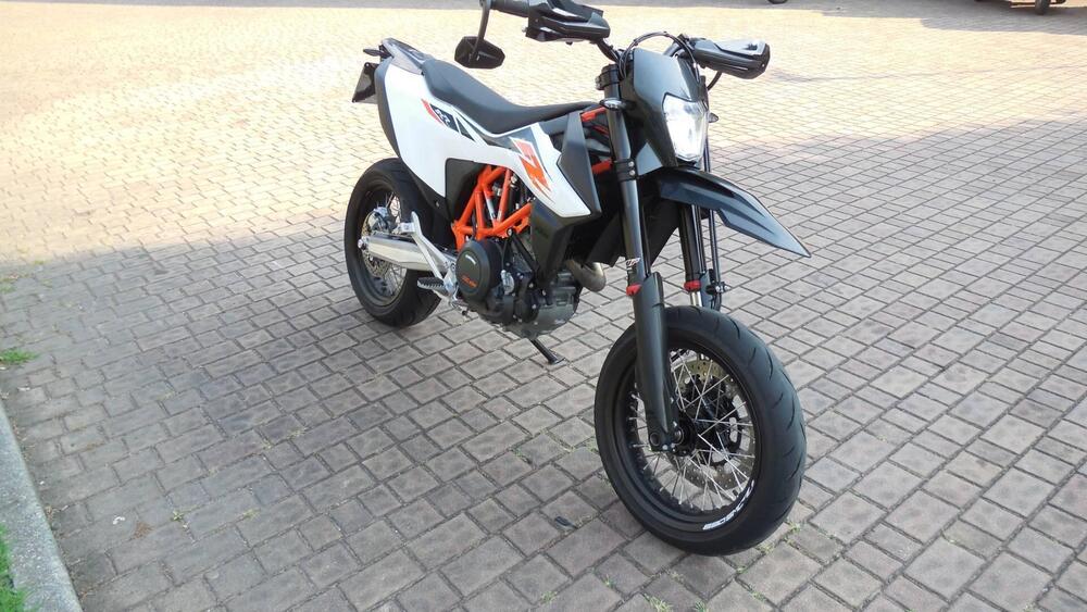 KTM 690 SMC R (2019 - 20) (2)