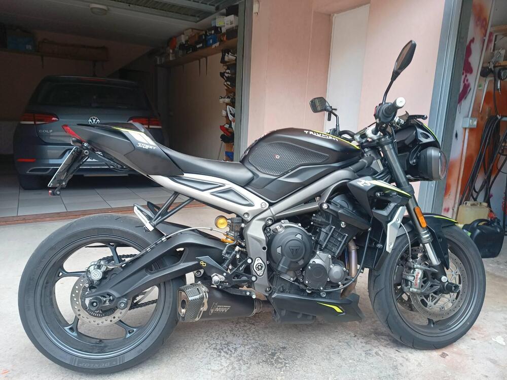 Triumph Street Triple RS (2020 - 22) (2)