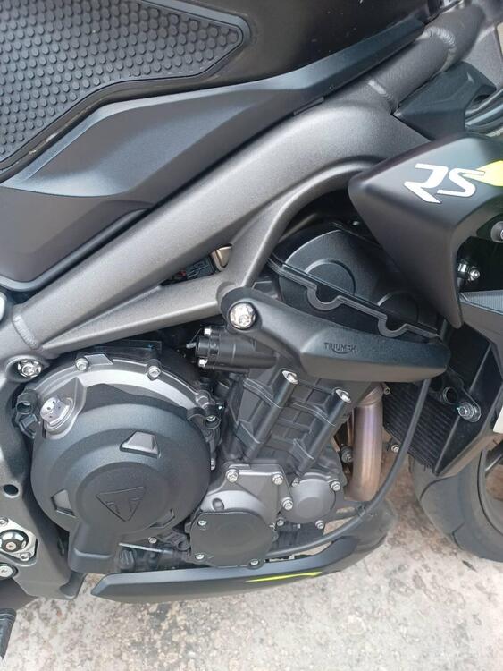 Triumph Street Triple RS (2020 - 22) (4)