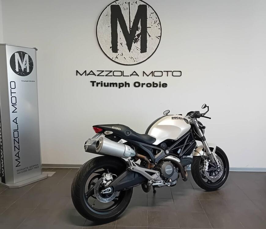 Ducati Monster 696 (2008 - 13) (2)