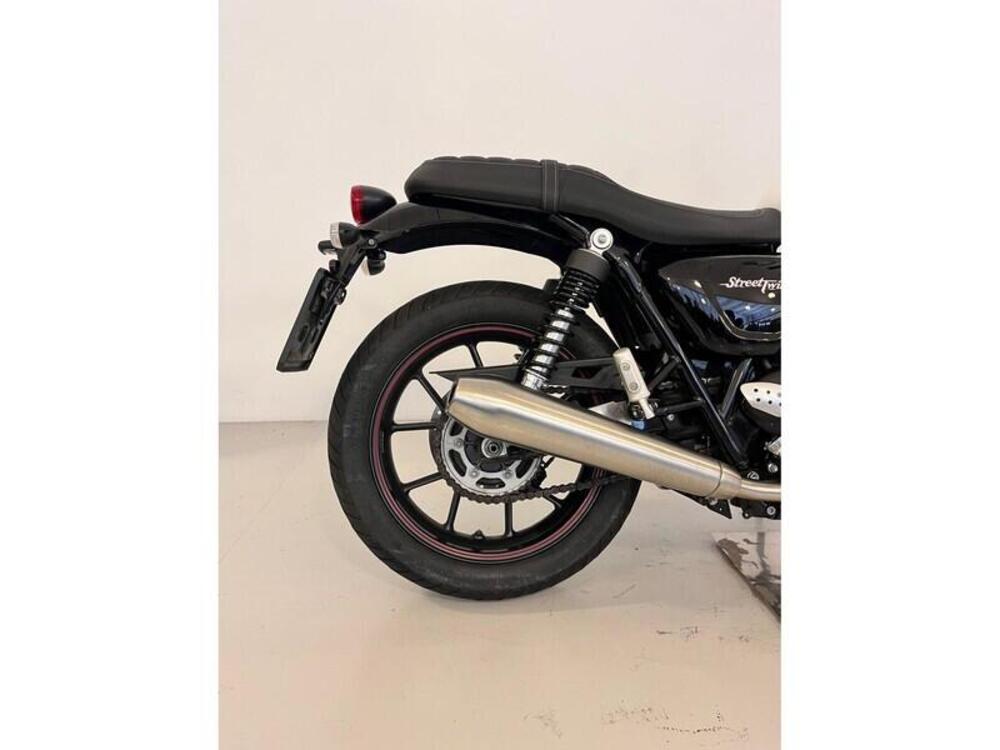 Triumph Street Twin 900 (2017 - 18) (5)