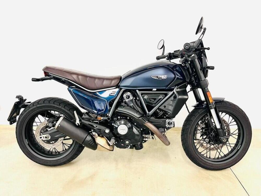 Ducati Scrambler 800 Night Shift (2023 - 24)