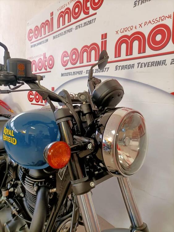 Royal Enfield Meteor 350 Fireball (2021 - 24) (3)