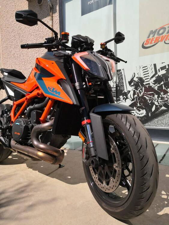 KTM 1290 Super Duke R (2021) (4)