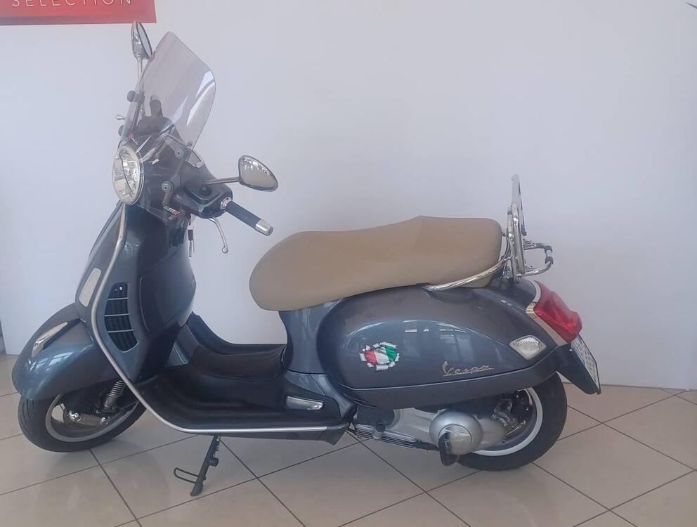 Vespa GTS 300 ABS (2014 - 16) (2)