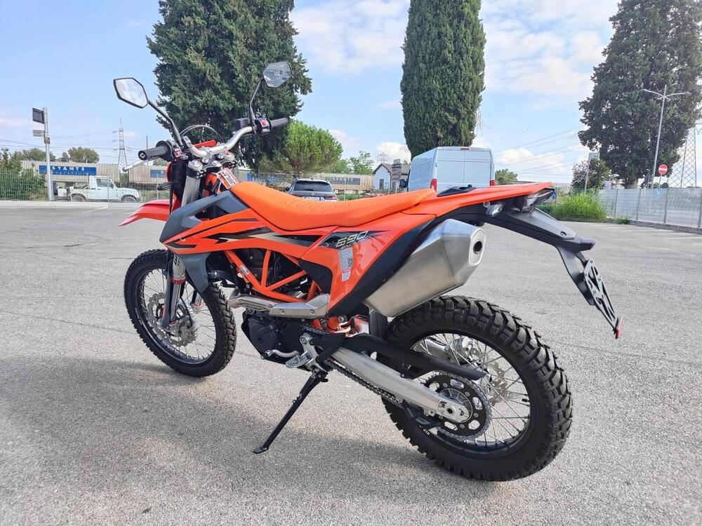 KTM 690 Enduro R (2022 - 24) (2)