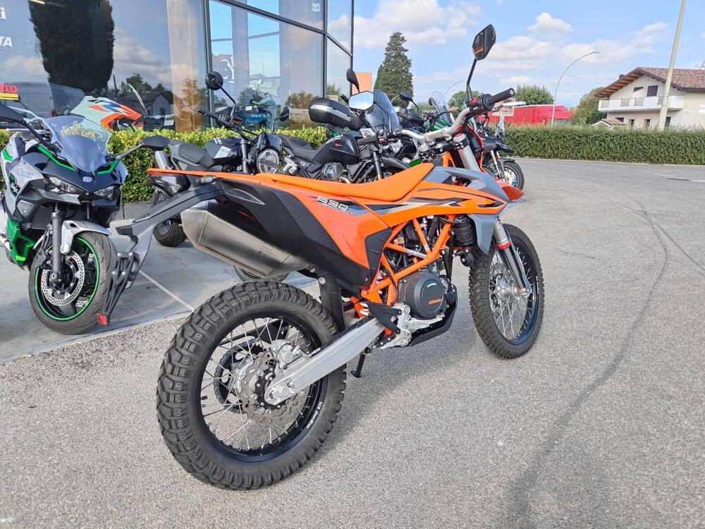 KTM 690 Enduro R (2022 - 24) (3)