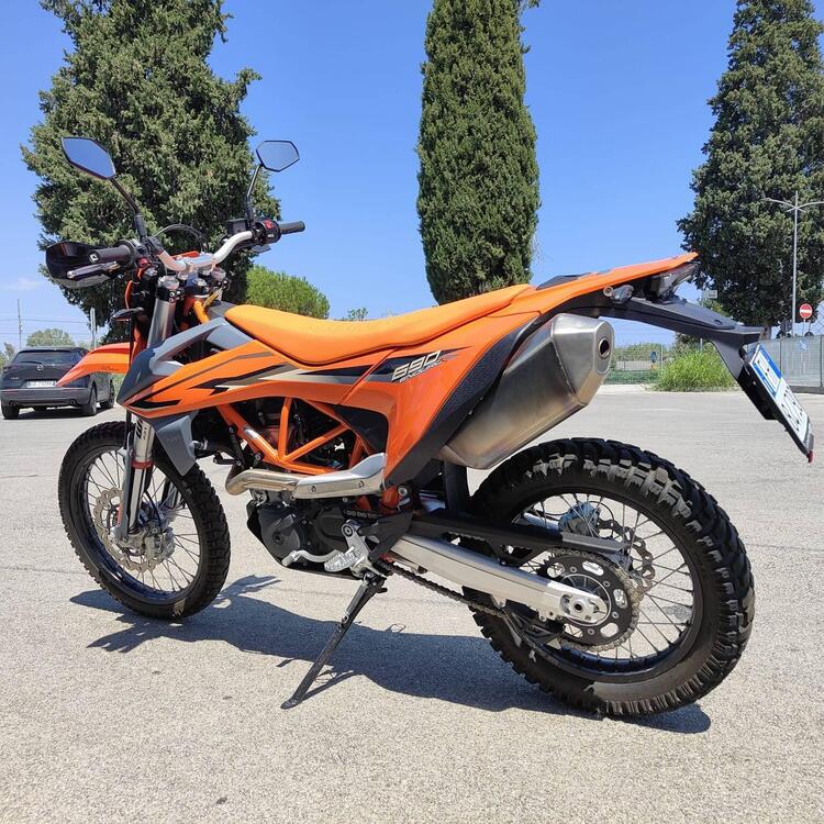 KTM 690 Enduro R (2022 - 24) (4)