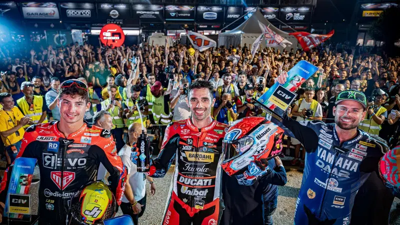 CIV Racing Night: 19.000 presenze per l'edizione 2024 [VIDEO E GALLERY]