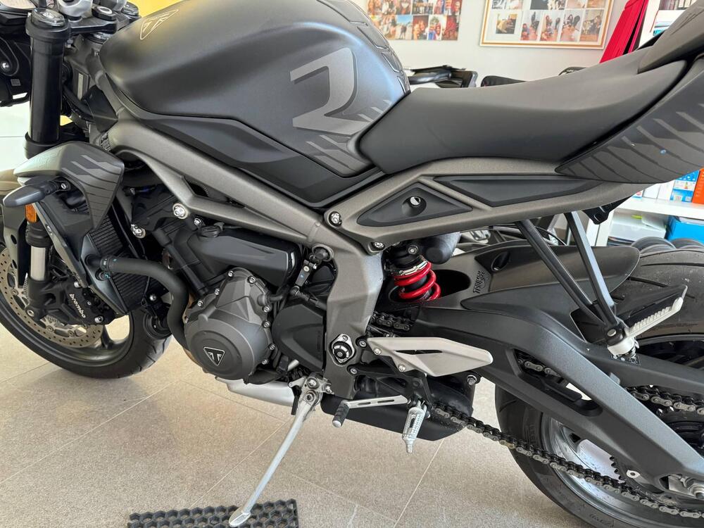 Triumph Street Triple R (2020 - 23) (3)