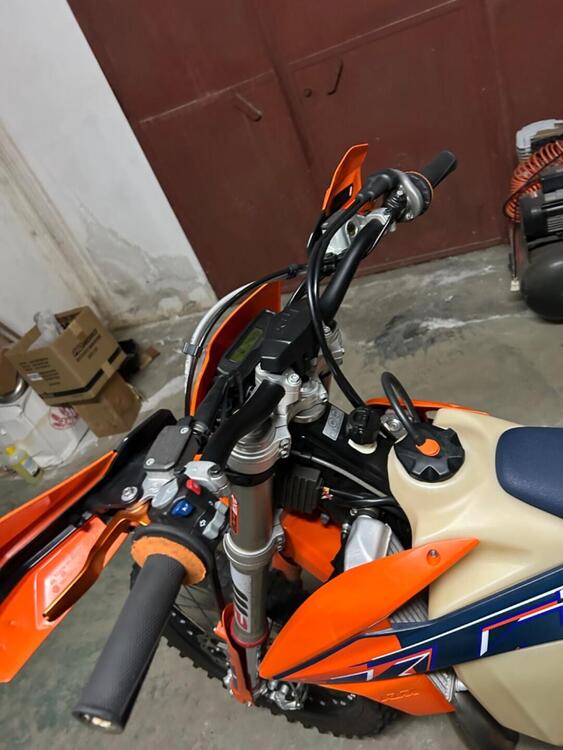 KTM EXC 300 E TPI (2022) (4)